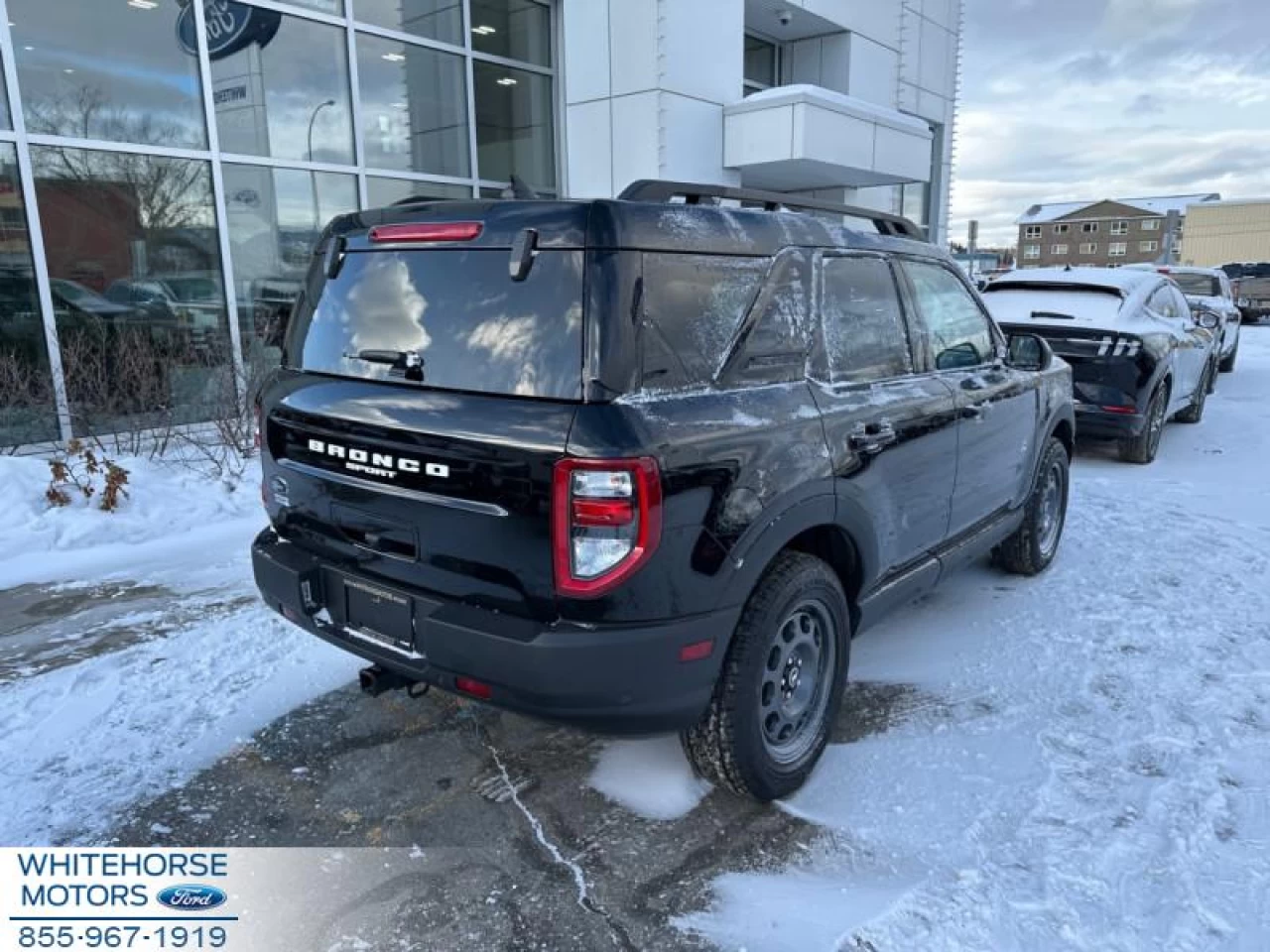 2024 Ford Bronco Sport Outer Banks Main Image