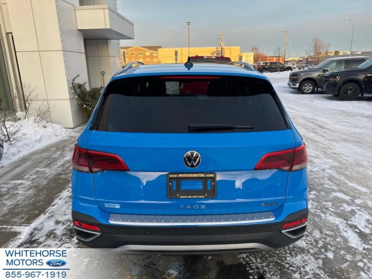 2022 Volkswagen Taos Highline 4MOTION Image principale