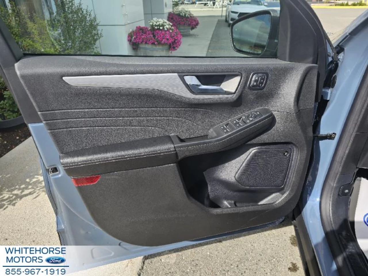 2024 Ford Escape PHEV Image principale