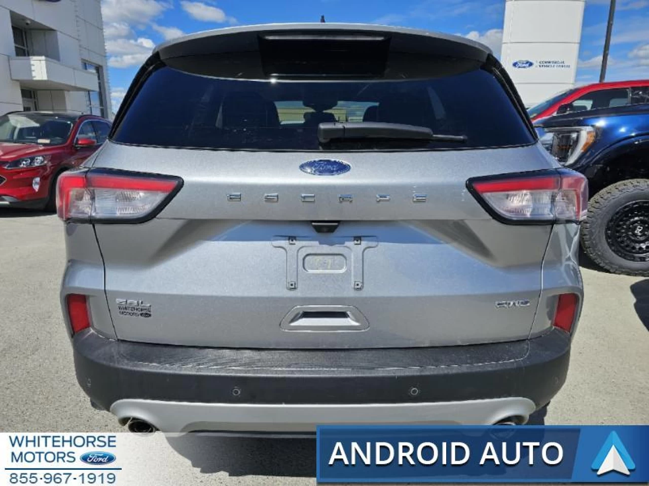 2022 Ford Escape SEL AWD Image principale