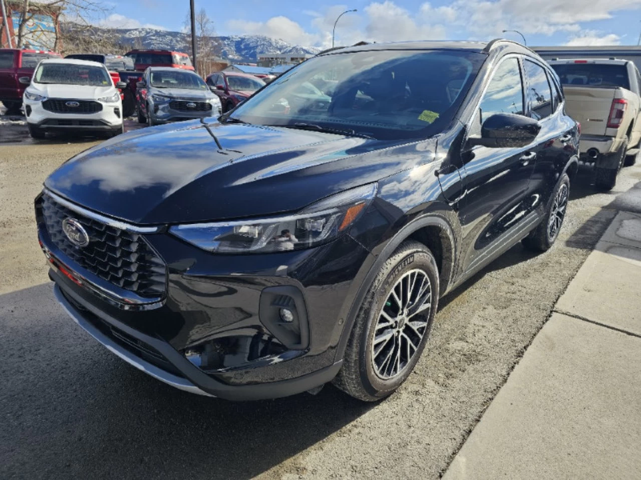 2023 Ford Escape PHEV Main Image