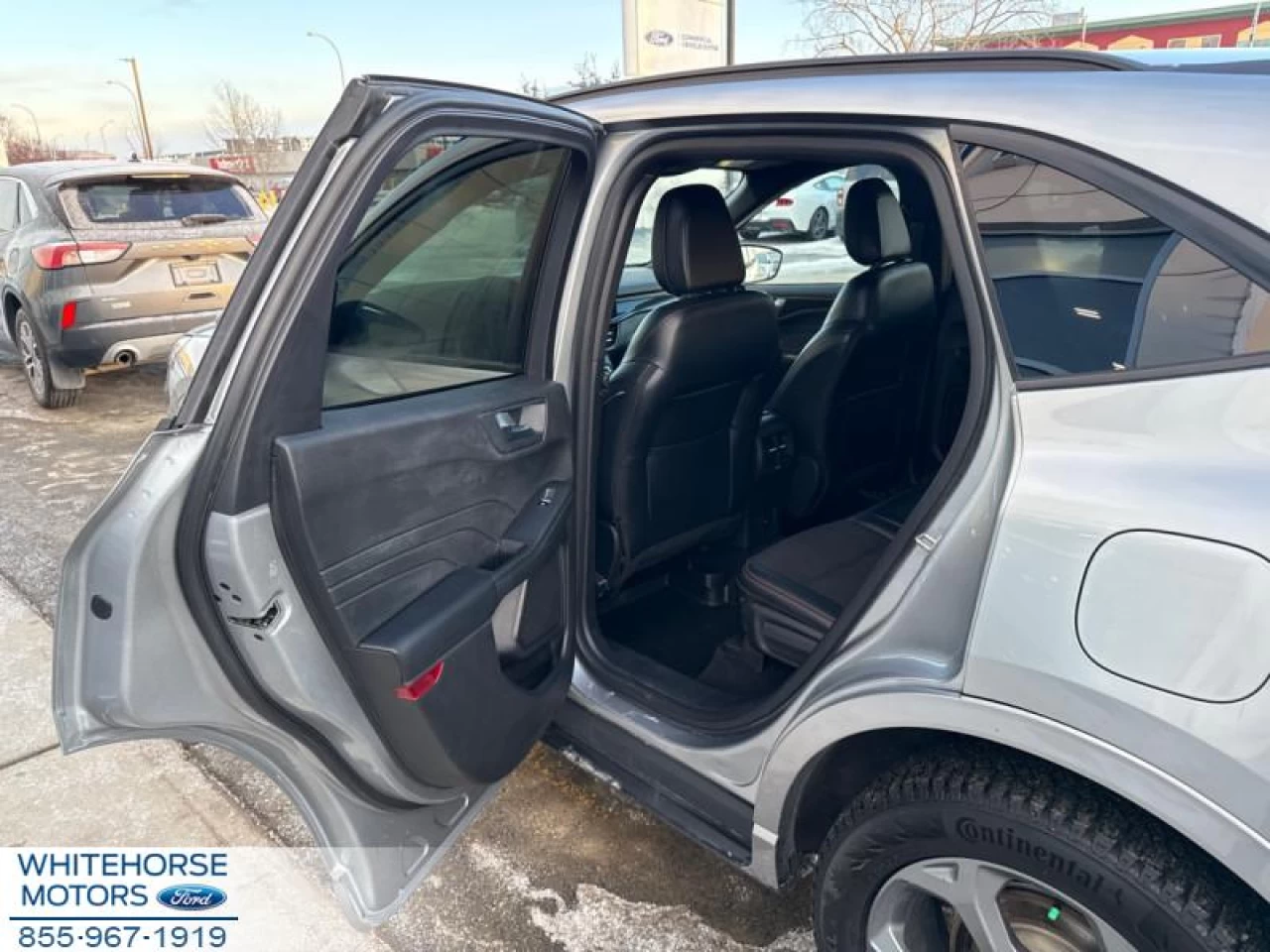 2023 Ford Escape ST-Line AWD Main Image