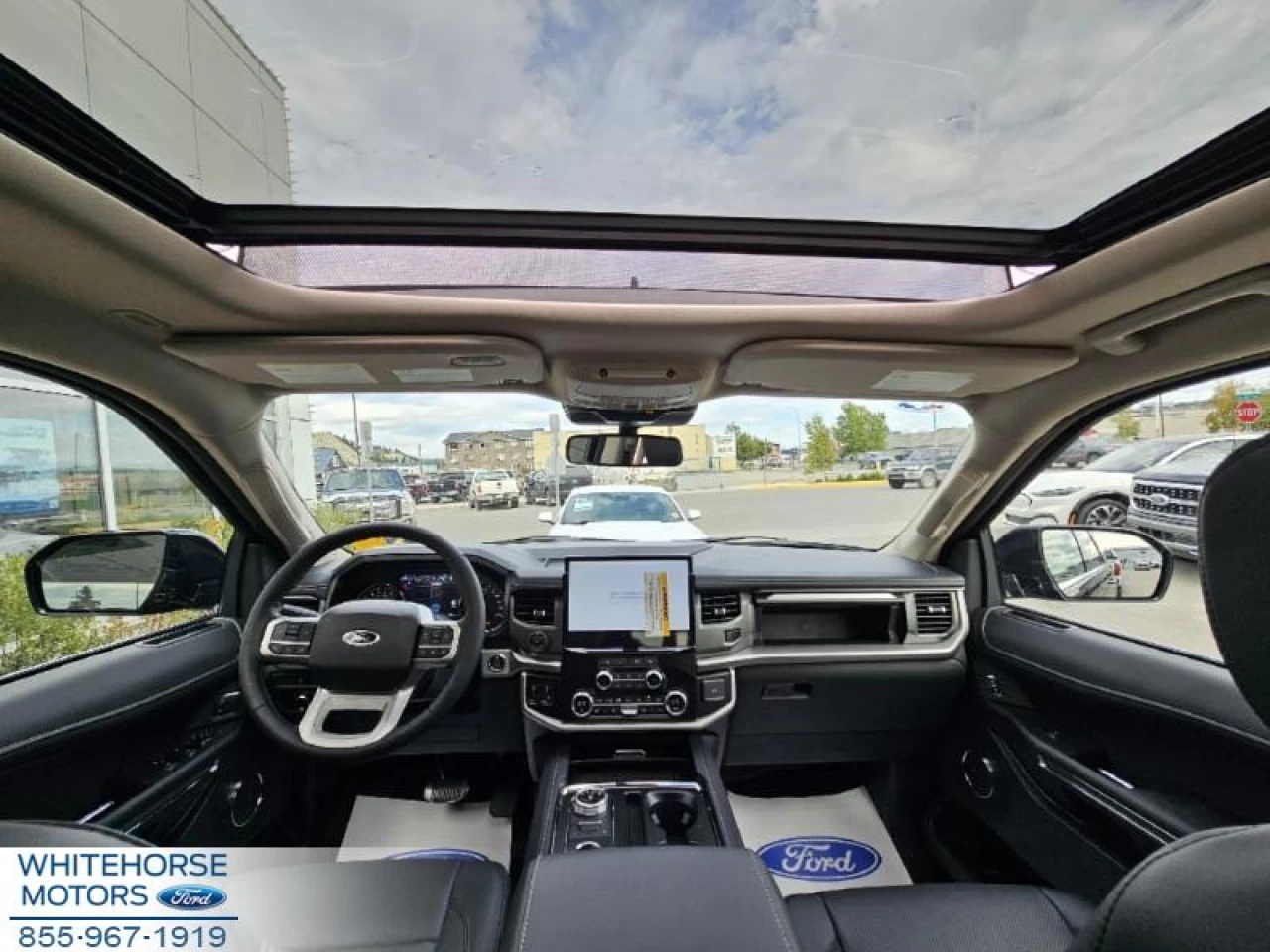 2024 Ford Expedition XLT High Package Main Image