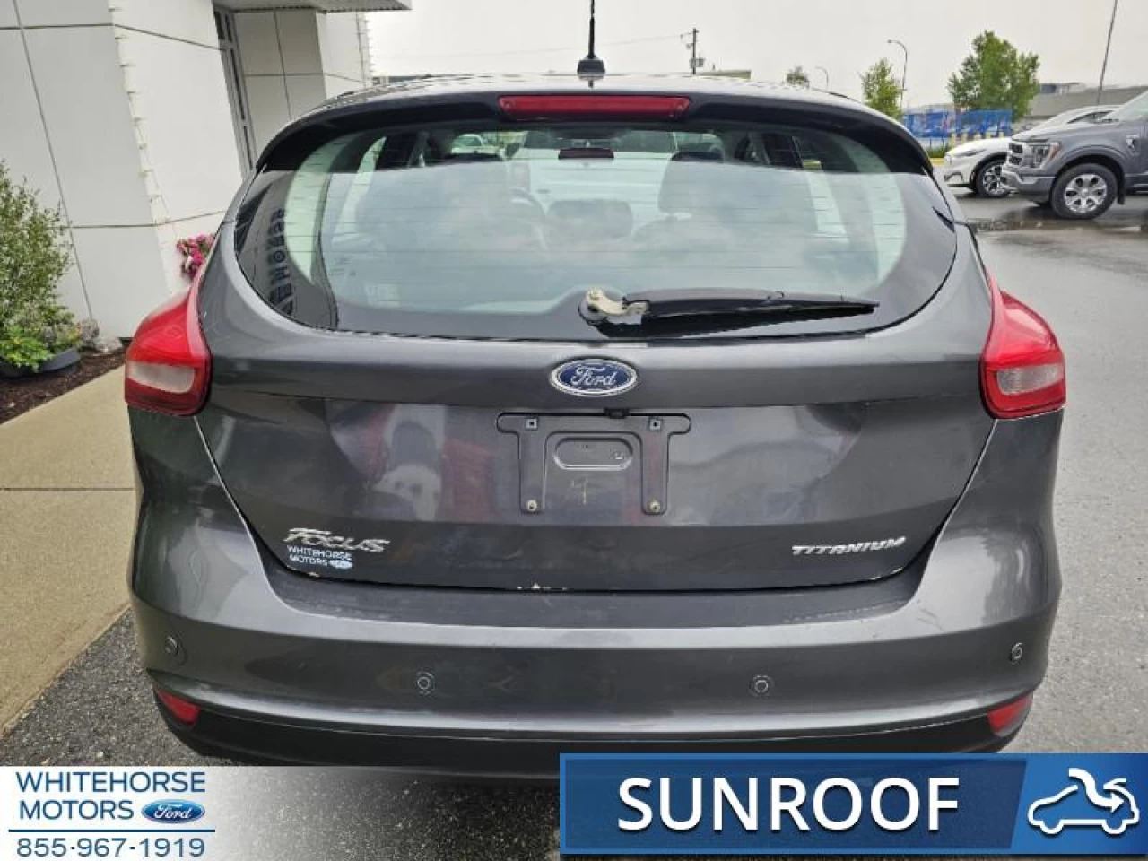 2017 Ford Focus Titanium Hatch Image principale