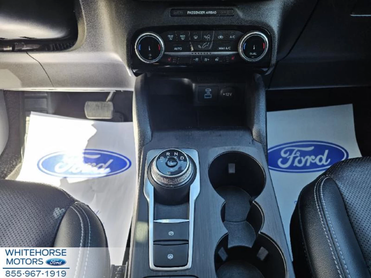 2022 Ford Escape SEL AWD Main Image