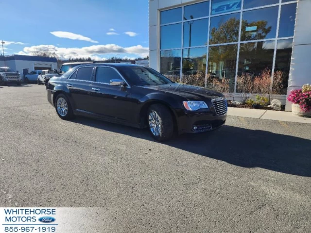 Chrysler 300C Base 2012